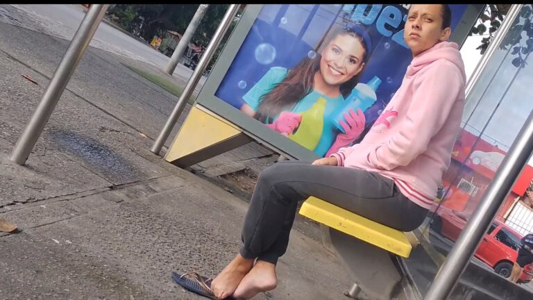 candid feet