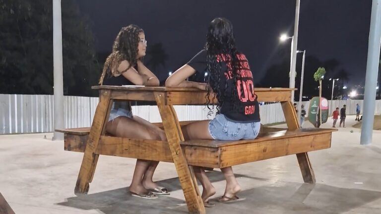candid feet