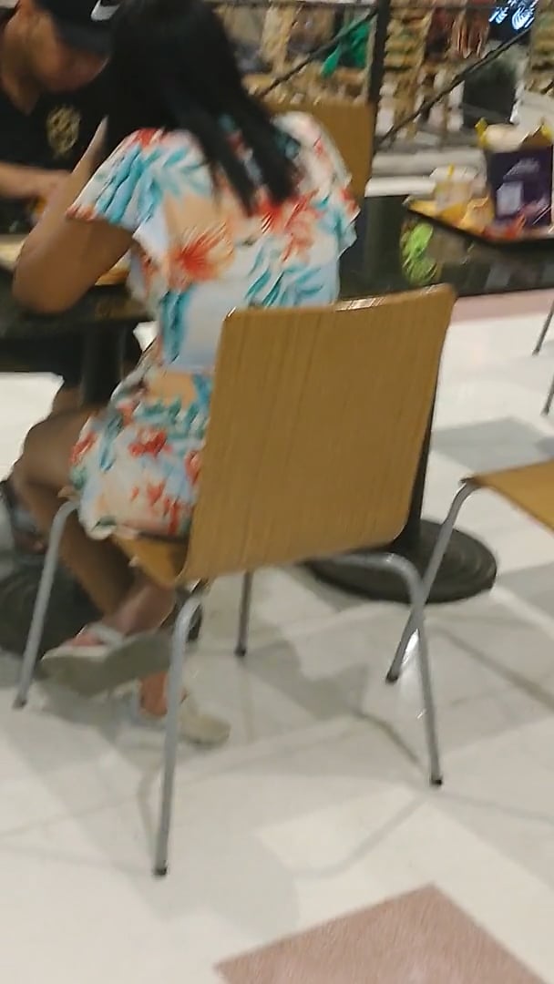 candid feet