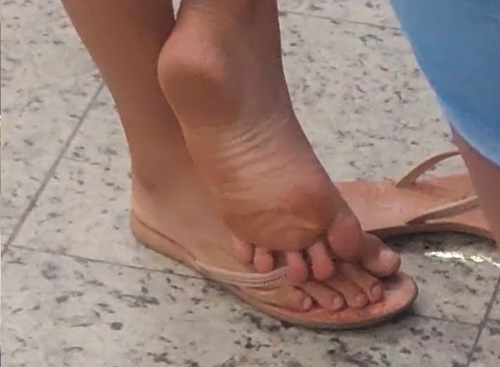 candid feet