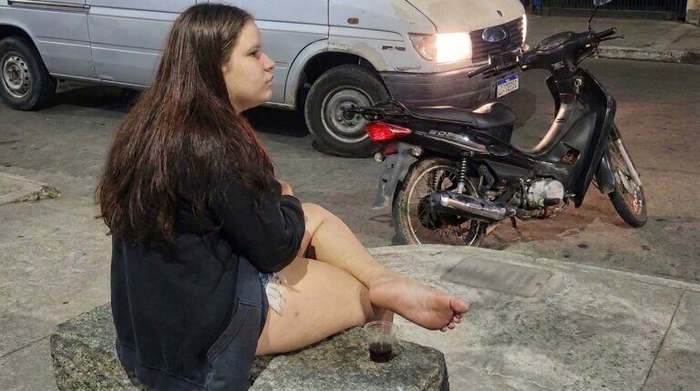 Candid soles white girl