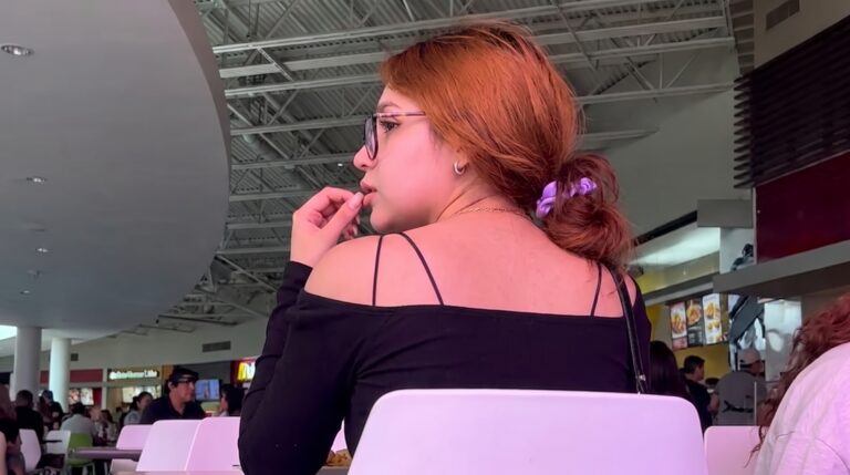 Redhead candid feet